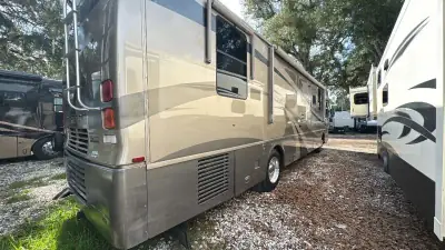 2005 Winnebago Journey Series 36G 350hp photo 7