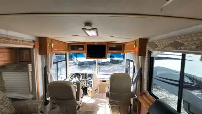 2005 Winnebago Journey Series 36G 350hp photo 42