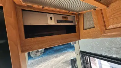 2005 Winnebago Journey Series 36G 350hp photo 43