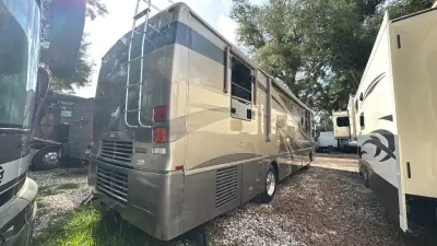 2005 Winnebago Journey Series 36G 350hp photo 6