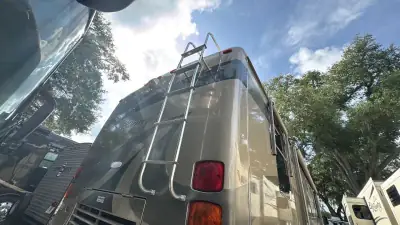 2005 Winnebago Journey Series 36G 350hp photo 58