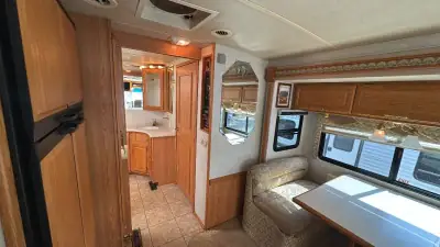2005 Winnebago Journey Series 36G 350hp photo 19