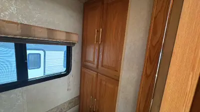 2005 Winnebago Journey Series 36G 350hp photo 25