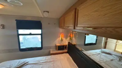 2005 Winnebago Journey Series 36G 350hp photo 33
