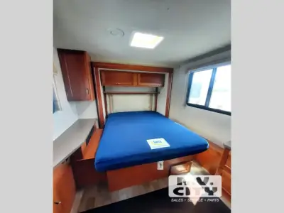2017 Winnebago Minnie Winnie 31D photo 12
