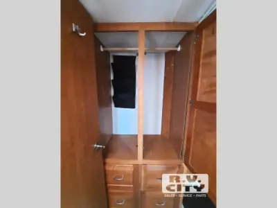 2017 Winnebago Minnie Winnie 31D photo 13