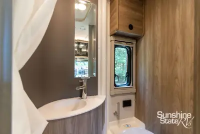 2027 Winnebago Ekko Ford 22A photo 17