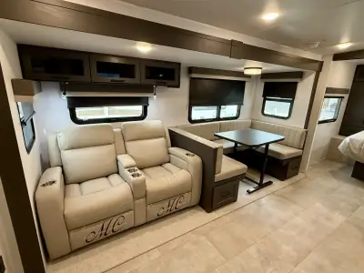 2025 Forest River Rockwood Ultra Lite 2706BH photo 26