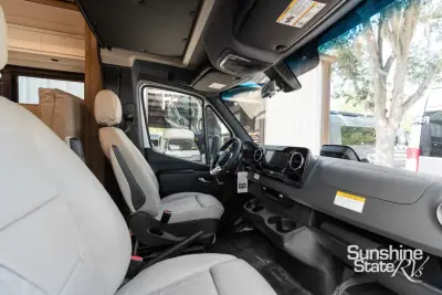 2026 Newmar Freedom Aire 2515 Std photo 29