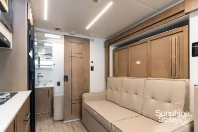 2026 Newmar Freedom Aire 2515 Std photo 14