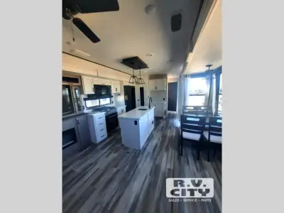2025 Jayco Jay Flight Bungalow 40RLTS photo 5