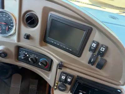 2017 Fleetwood PACE ARROW LXE 38F photo 32