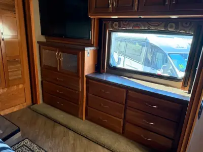 2017 Fleetwood PACE ARROW LXE 38F photo 26