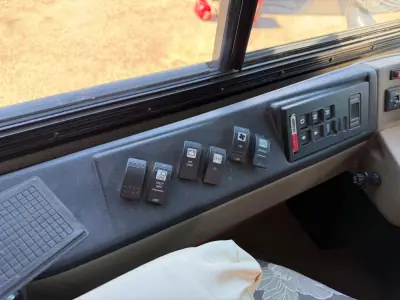 2017 Fleetwood PACE ARROW LXE 38F photo 33