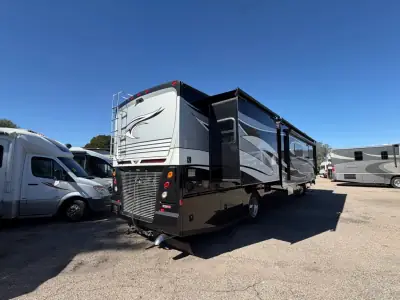 2017 Fleetwood PACE ARROW LXE 38F photo 10