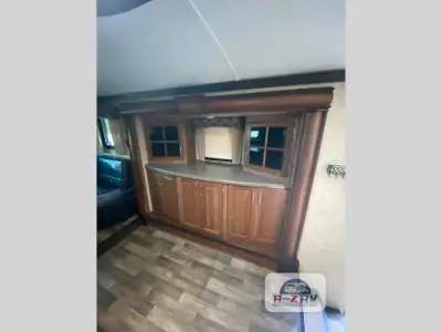 2016 Keystone Montana 3820FK photo 2