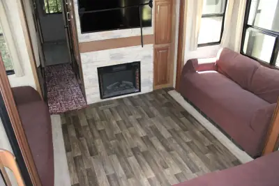 2016 Keystone Montana 3820FK photo 13