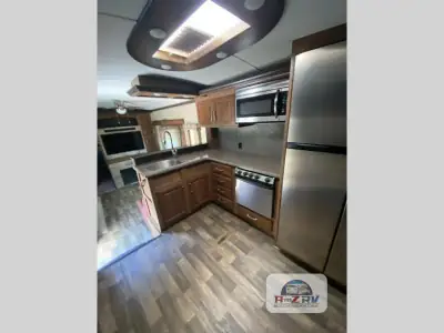 2016 Keystone Montana 3820FK photo 4
