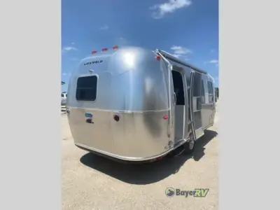 2027 Airstream Bambi 22FB photo 4