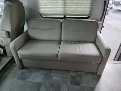 2022 Coachmen Pursuit 31BH photo 11