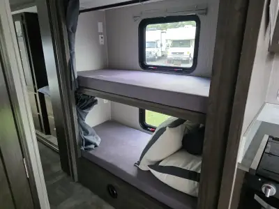 2022 Coachmen Pursuit 31BH photo 18