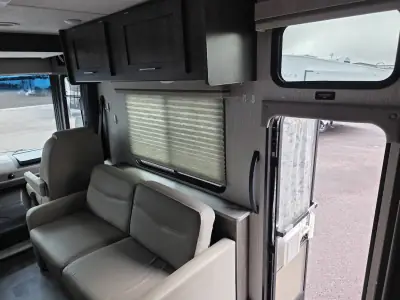 2022 Coachmen Pursuit 31BH photo 24