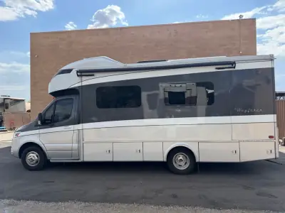 2020 Tiffin Motorhomes WAYFARER 25 RW photo 8