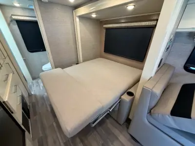 2020 Tiffin Motorhomes WAYFARER 25 RW photo 17