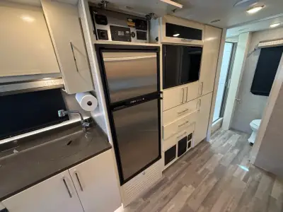 2020 Tiffin Motorhomes WAYFARER 25 RW photo 18
