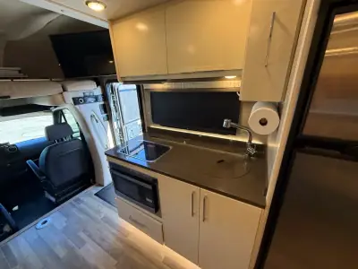 2020 Tiffin Motorhomes WAYFARER 25 RW photo 25