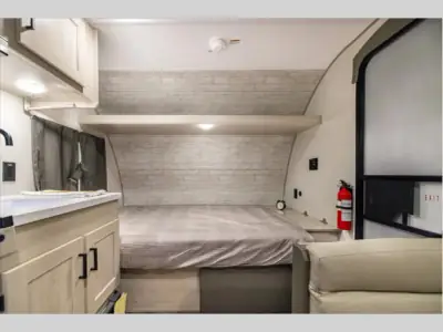 2027 Coachmen Catalina Summit Series 7 134RDX photo 18