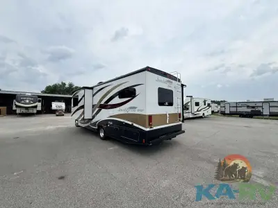 2015 Fleetwood JAMBOREE SPORT 31D photo 16