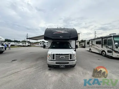 2015 Fleetwood JAMBOREE SPORT 31D photo 14