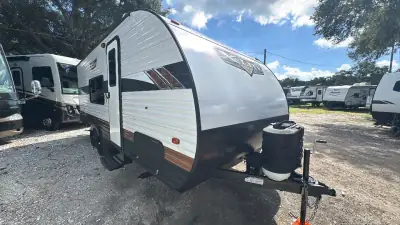 2023 Wildwood By Forest River X-Lite 19DBXL photo 34