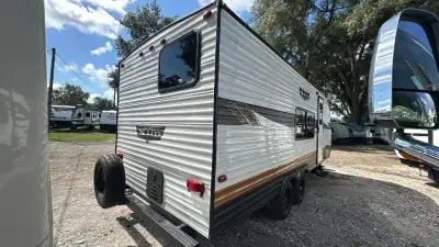 2023 Wildwood By Forest River X-Lite 19DBXL photo 8