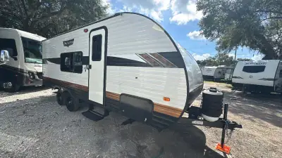 2023 Wildwood By Forest River X-Lite 19DBXL photo 2