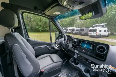 2026 Roadtrek SS Agile AWD photo 20