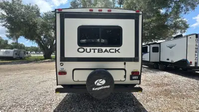 2019 Keystone Outback Ultra-Lite 240URS photo 5