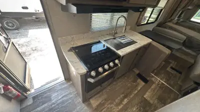 2019 Keystone Outback Ultra-Lite 240URS photo 16