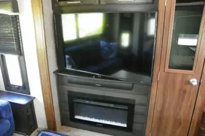 2019 Jayco Eagle 321RSTS photo 11