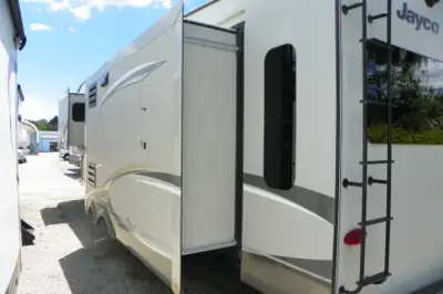 2019 Jayco Eagle 321RSTS photo 4