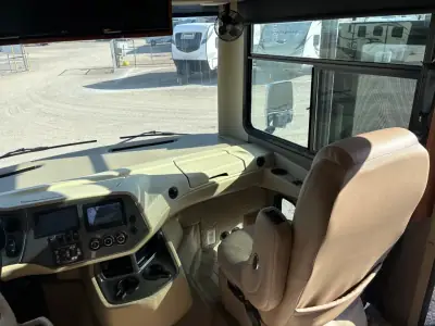 2018 Tiffin Motorhomes ALLEGRO OPEN ROAD 32SA photo 7