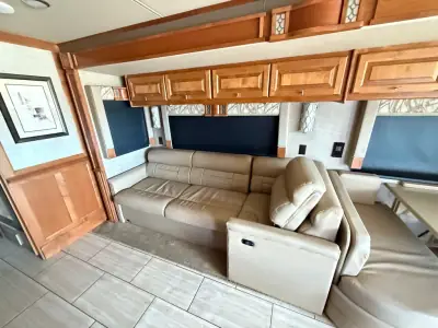 2018 Tiffin Motorhomes ALLEGRO OPEN ROAD 32SA photo 30