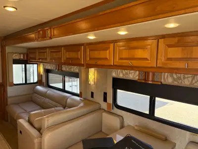 2018 Tiffin Motorhomes ALLEGRO OPEN ROAD 32SA photo 9