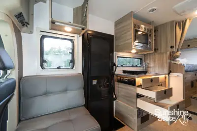 2027 Winnebago Ekko Sprinter 23B photo 13