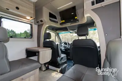 2027 Winnebago Ekko Sprinter 23B photo 17