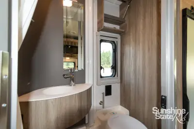 2027 Winnebago Ekko Sprinter 23B photo 20