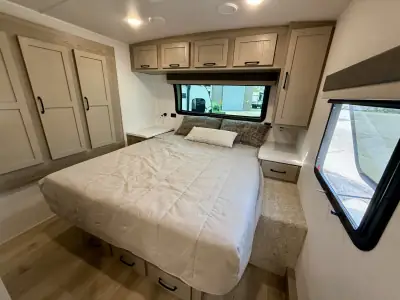 2025 Forest River Rockwood Mini Lite 2518S photo 19