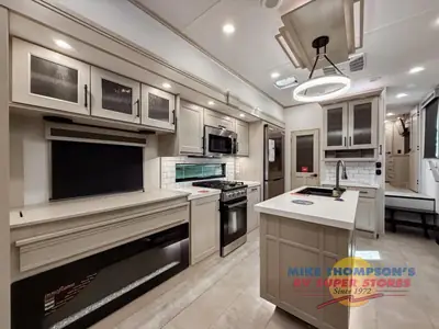 2026 Grand Design Solitude photo 15