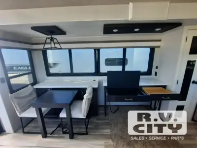 2025 Jayco Pinnacle 38FBRK photo 8